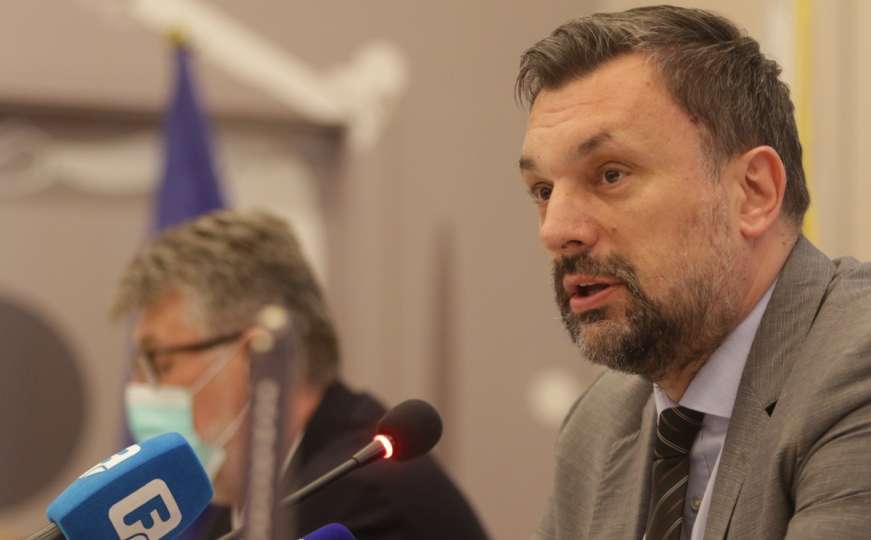 NiP: Sramne opstrukcije Vlade FBiH i Novalića u vezi sa nabavkom vakcina
